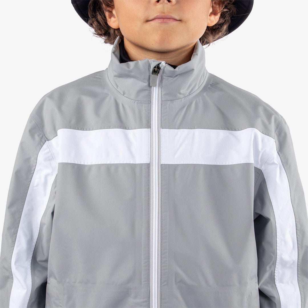 Robert is a Waterproof golf jacket for Juniors in the color Sharkskin/White(4)