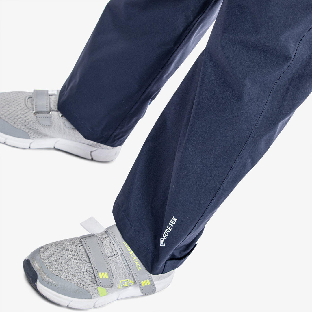 Ross is a Waterproof golf pants for Juniors in the color Navy(4)