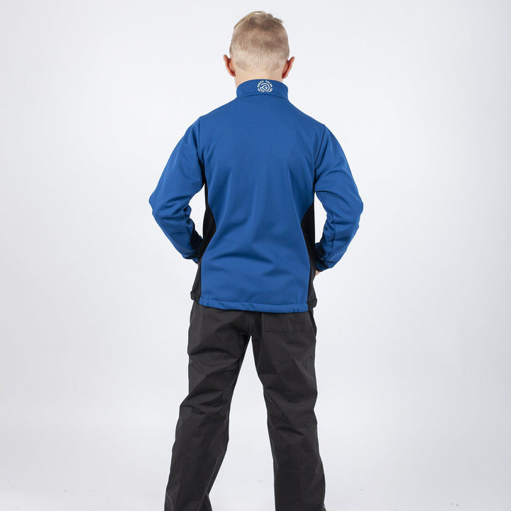 Ridley is a Windproof and water repellent golf jacket for Juniors in the color Blue Bell(6)