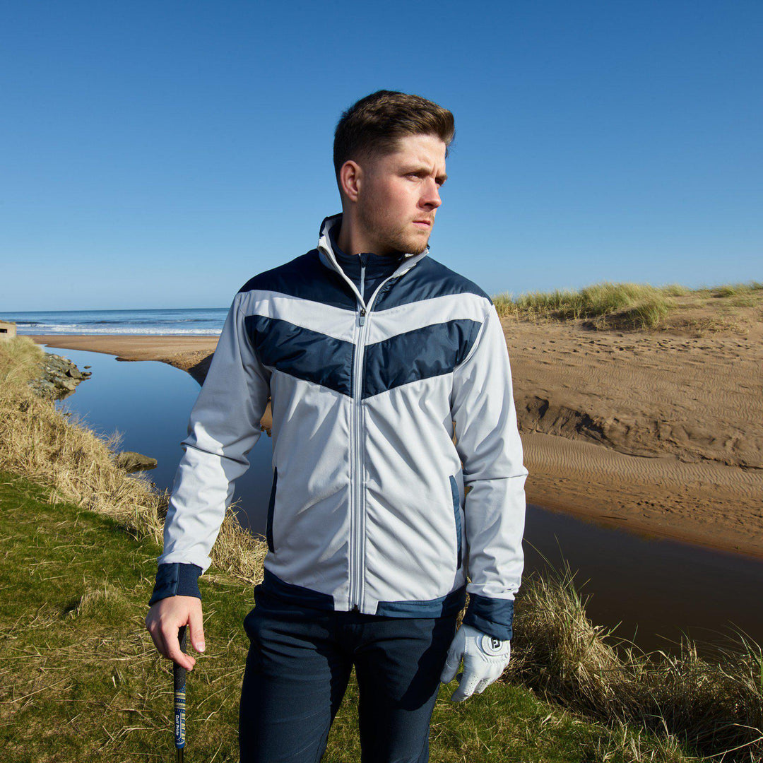 Liam is a Windproof and water repellent golf jacket for Men in the color Cool Grey(2)