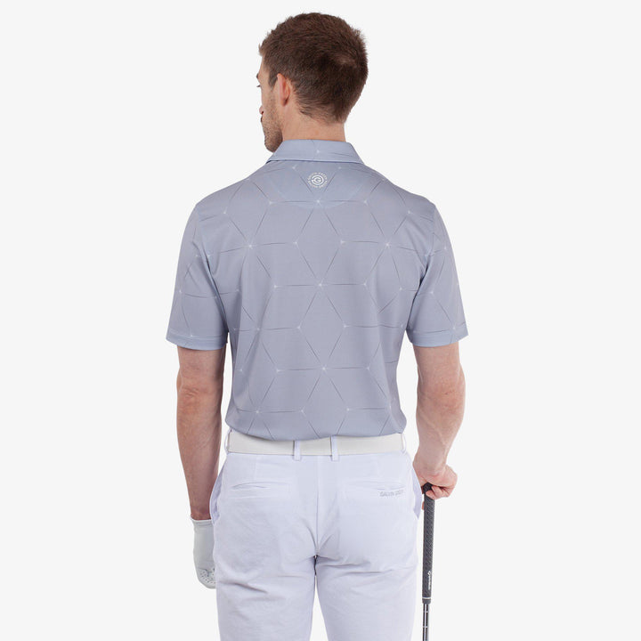 Milo is a Breathable short sleeve golf shirt for Men in the color Cool Grey(4)