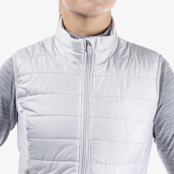 Lene is a Windproof and water repellent golf vest for Women in the color Cool Grey(4)