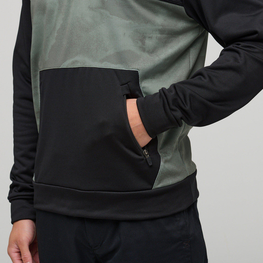 Diaz is a Insulating mid layer for Men in the color Duck Green/Black(3)