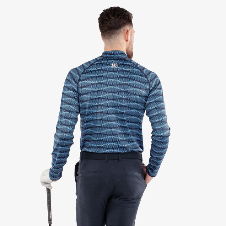 Emilio is a Thermal base layer golf top for Men in the color Navy/Blue(4)