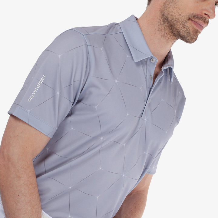 Milo is a Breathable short sleeve golf shirt for Men in the color Cool Grey(3)
