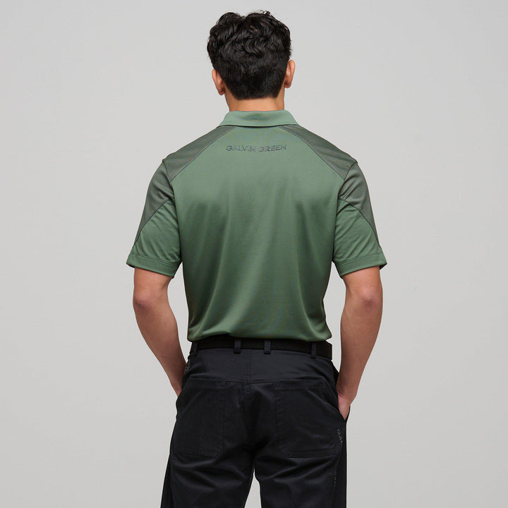 Magnus is a Breathable short sleeve shirt for Men in the color Duck Green(4)