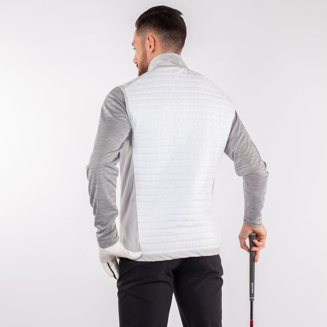Louie is a Windproof and water repellent golf vest for Men in the color White(4)