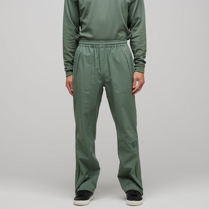 Adrian is a Waterproof golf pants for Men in the color Duck Green(1)