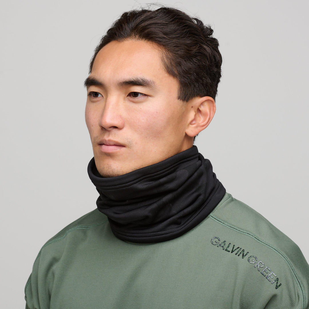 Derek is a Insulatin neck warmer in the color Black(2)