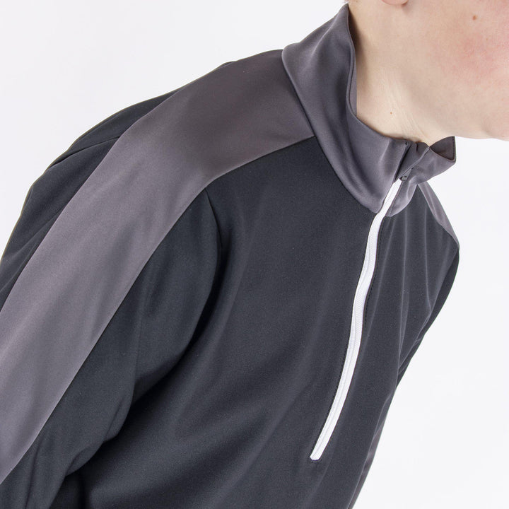 Roma is a Windproof and water repellent golf jacket for Juniors in the color Black(2)