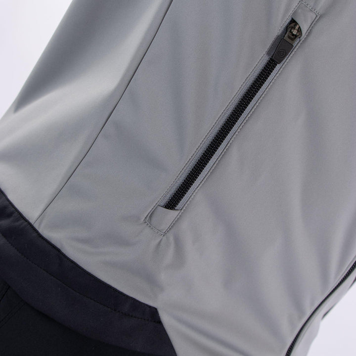 Lyle is a Windproof and water repellent golf jacket for Men in the color Sharkskin(3)