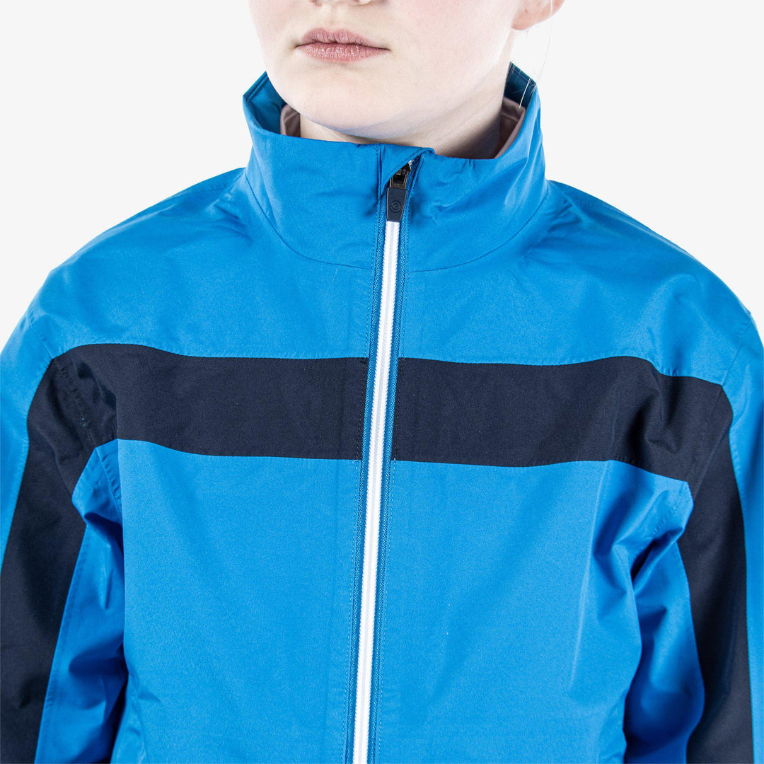 Robert is a Waterproof golf jacket for Juniors in the color Blue/Navy(3)