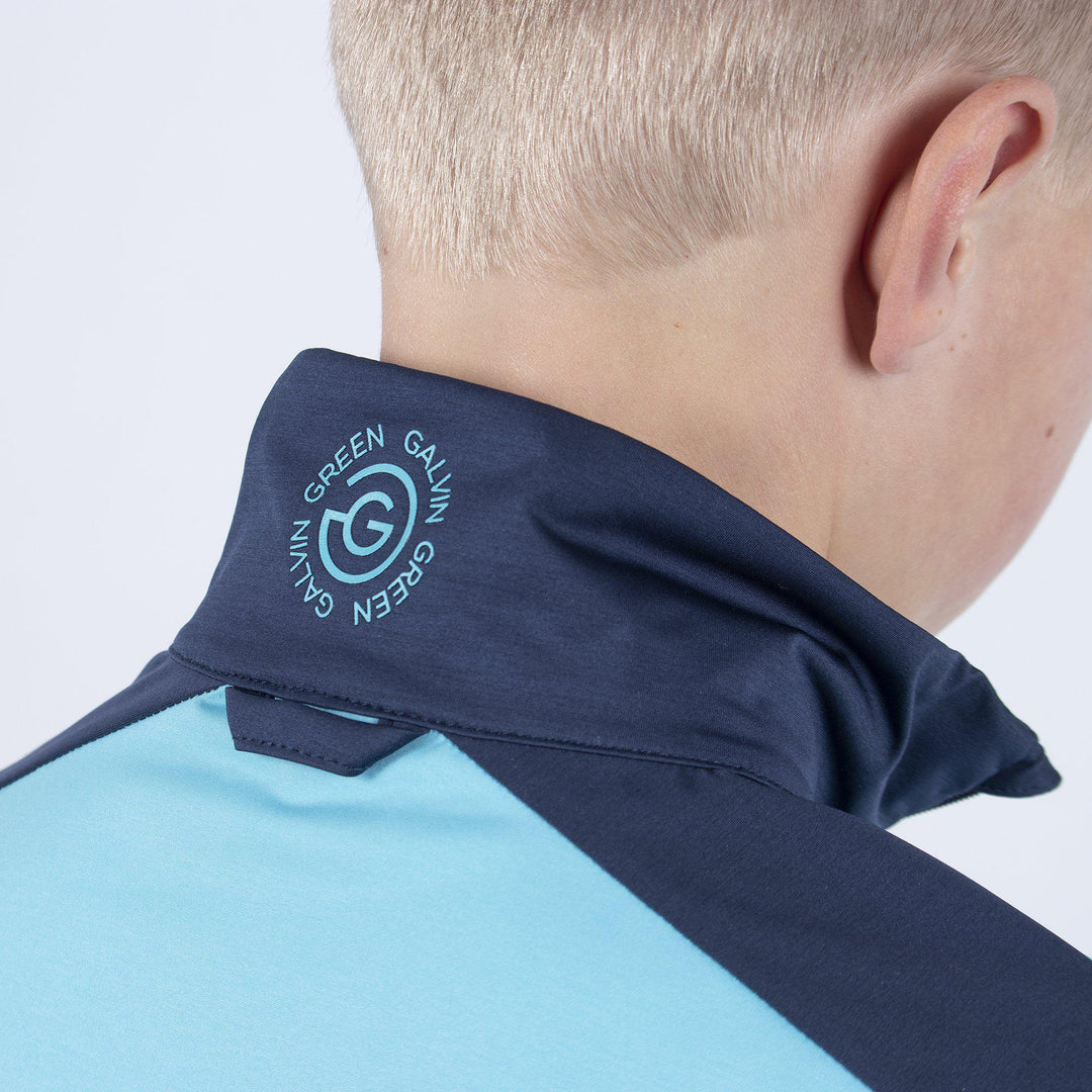 Roma is a Windproof and water repellent golf jacket for Juniors in the color Blue Bell(4)