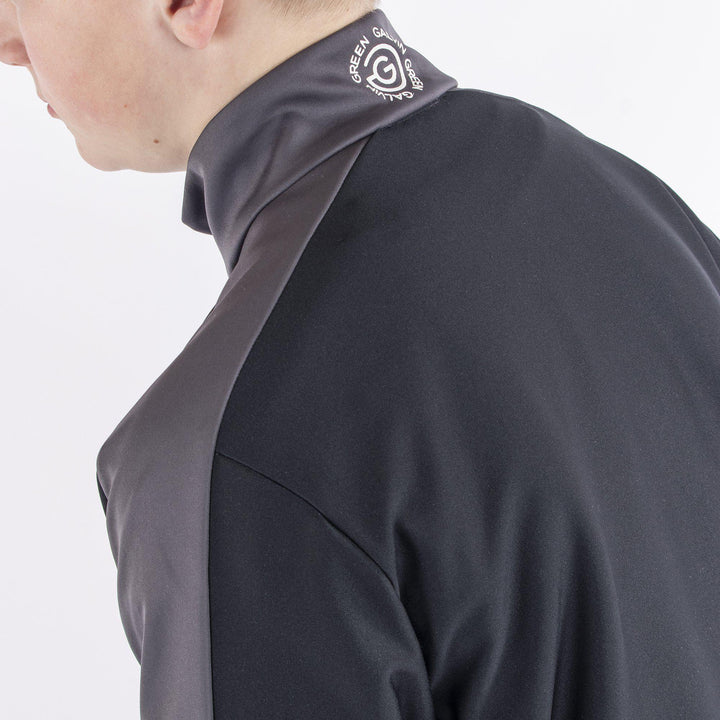 Roma is a Windproof and water repellent golf jacket for Juniors in the color Black(5)