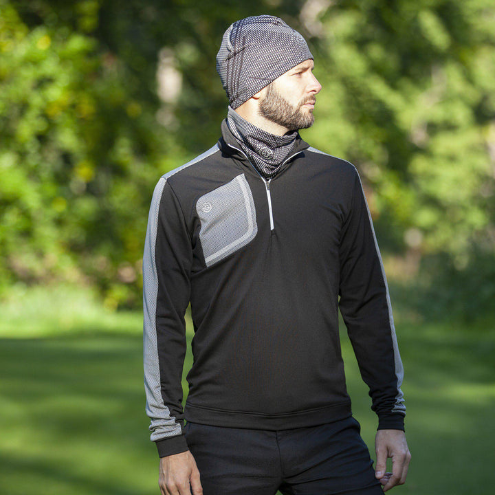 Dwight is a Insulating golf mid layer for Men in the color Black(5)