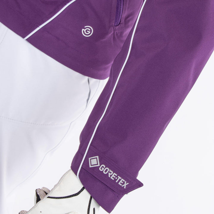 Arissa is a Waterproof golf jacket for Women in the color Imaginary Pink(5)