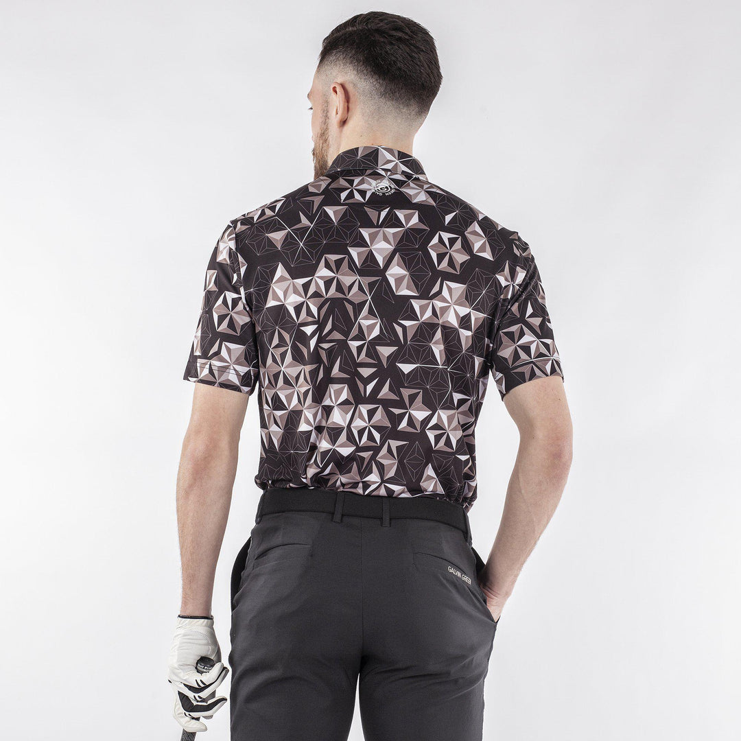 Makai is a Breathable short sleeve shirt for Men in the color Black(7)