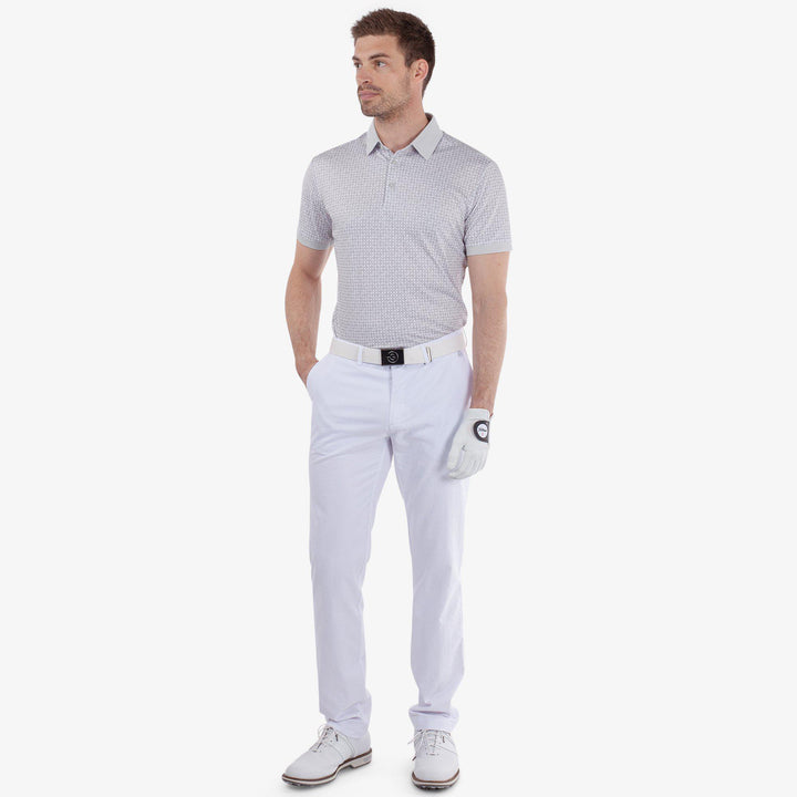 Melvin is a Breathable short sleeve golf shirt for Men in the color Cool Grey/White(2)