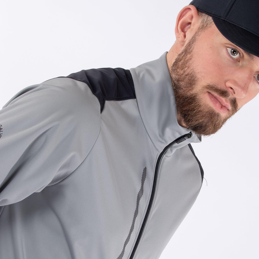 Lyle is a Windproof and water repellent golf jacket for Men in the color Sharkskin(2)