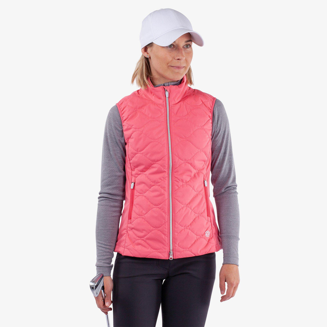 Lucille is a Windproof and water repellent golf vest for Women in the color Camelia Rose(1)